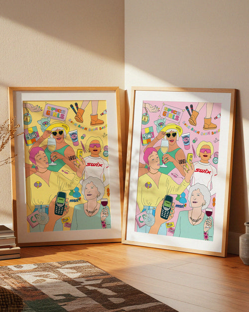 90-tallsinspirert plakat med popkulturmotiv – rosa og gul bakgrunn og detaljer fra barndommens storhetstid.