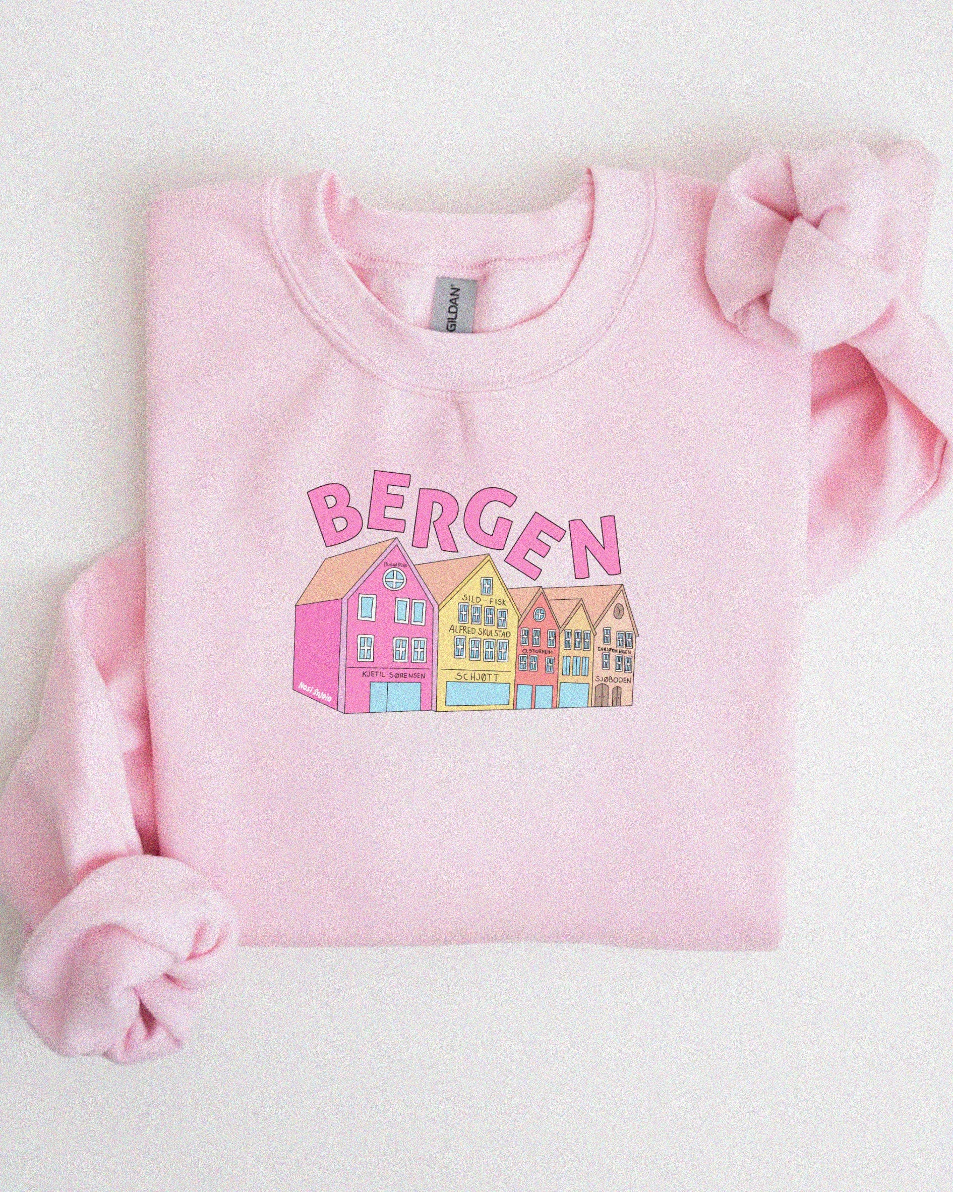 Unisex sweatshirt med teksten “Bergenseren” – tykk og myk collegegenser i klassisk passform, perfekt for hverdagsbruk og bergensvær.